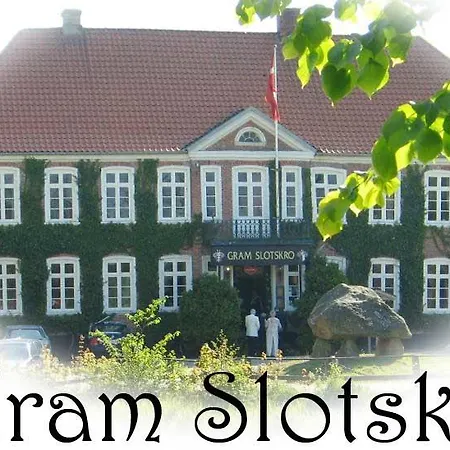 Slotskro 3*